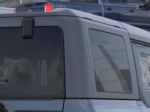 New 2025 Ford Bronco Outer Banks w/ Sasquatch Package AWD/4WD image 25