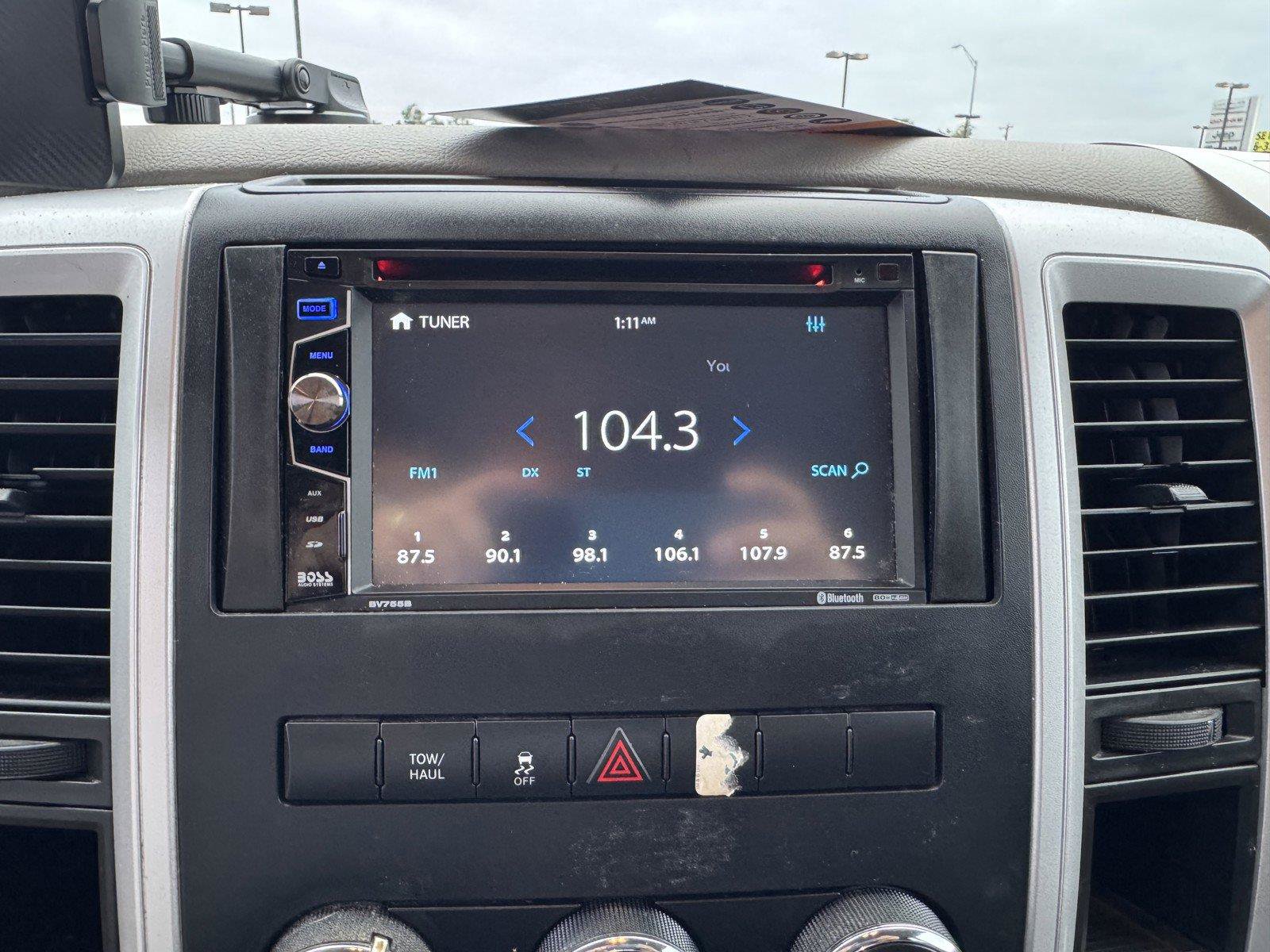 Used 2011 RAM 1500 Classic SLT w/ Luxury Group RWD image 16