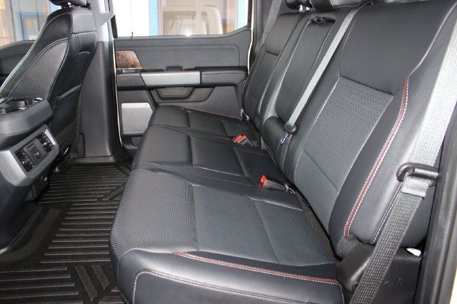 Used 2024 Ford F250 Lariat w/ Lariat Ultimate Package AWD/4WD image 25