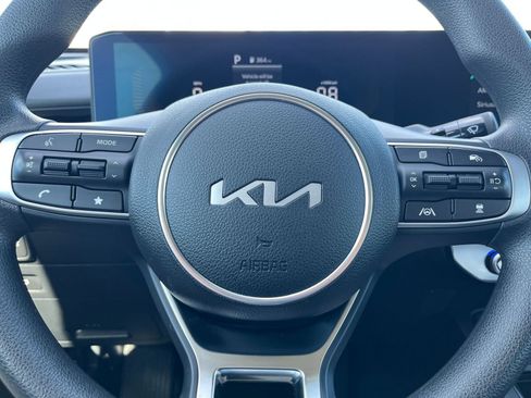 Used 2025 Kia K5 LXS image 27