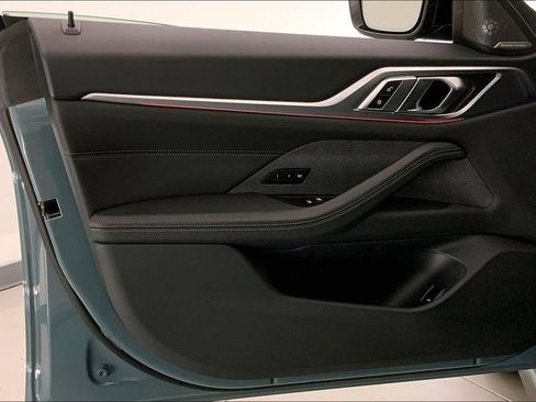 Used 2025 BMW M440i RWD image 24