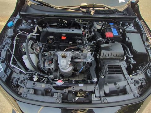 Used 2024 Honda Civic Sport image 36