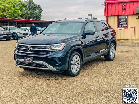Used 2020 Volkswagen Atlas Cross Sport SE w/ Panoramic Sunroof Package AWD/4WD image 4
