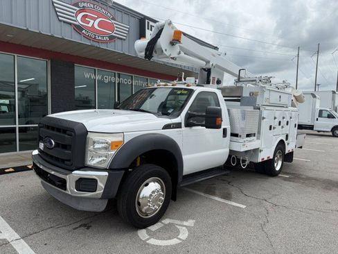Used 2013 Ford F550 2WD Regular Cab Super Duty w/ Payload Upgrade Pkg image 3