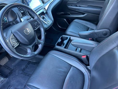 Certified 2023 Honda Odyssey Sport image 4