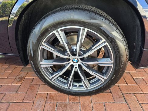 Used 2024 BMW X5 xDrive40i w/ M Sport Package image 15