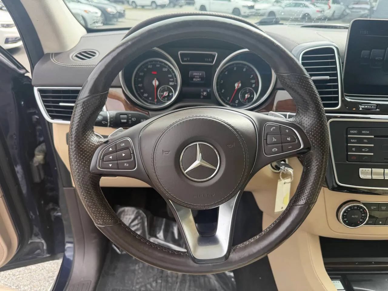 Used 2019 Mercedes-Benz GLS 450 4MATIC image 13