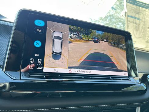 New 2026 Volkswagen Atlas Cross Sport SEL Premium R-Line image 37