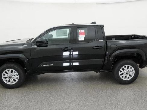 New 2026 Toyota Tacoma SR5 AWD/4WD image 2