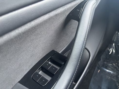 Used 2020 Tesla Model 3 Long Range image 16