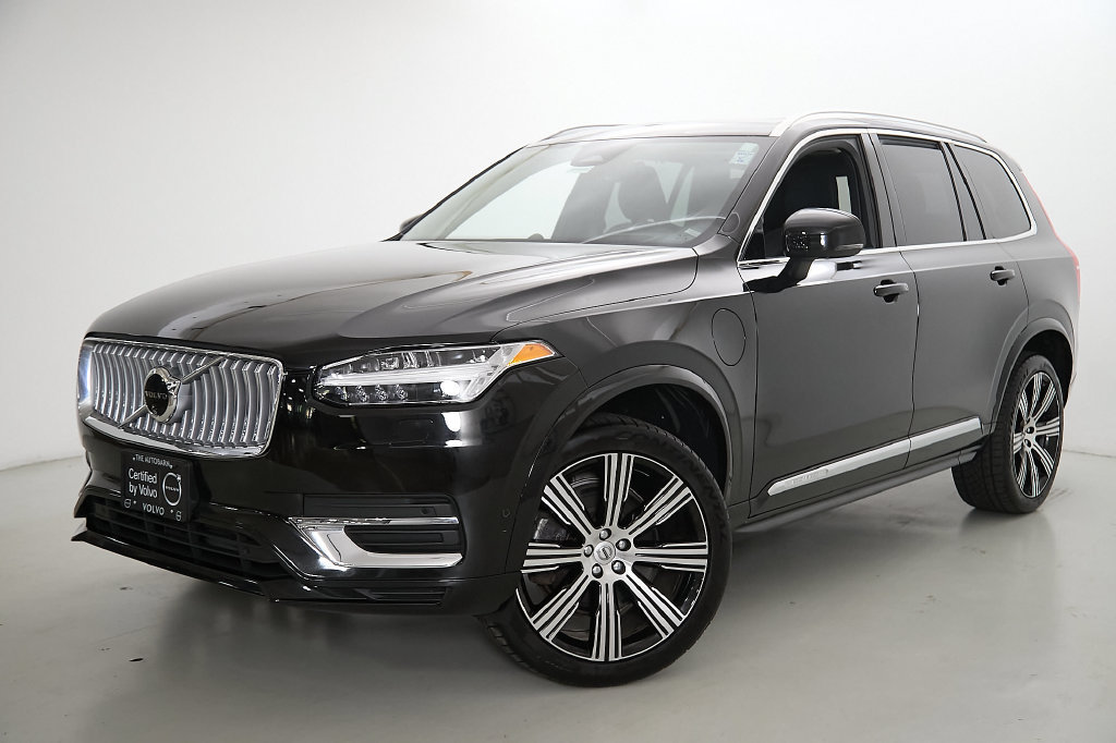 Certified 2024 Volvo XC90 T8 Ultimate w/ Lounge Package AWD/4WD image 2