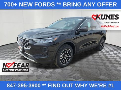 New 2026 Ford Escape SE FWD image 3