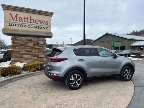 Used 2021 Kia Sportage LX image 5
