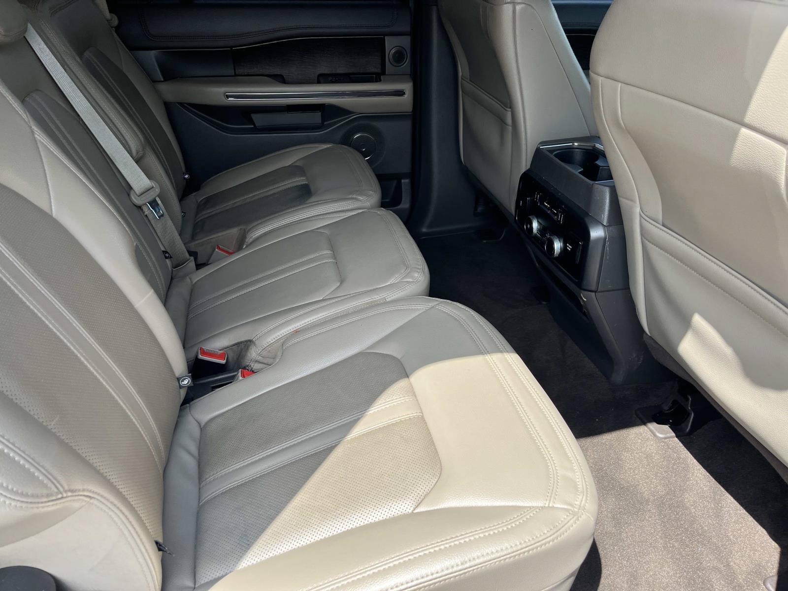 Used 2021 Ford Expedition Max Limited AWD/4WD image 23