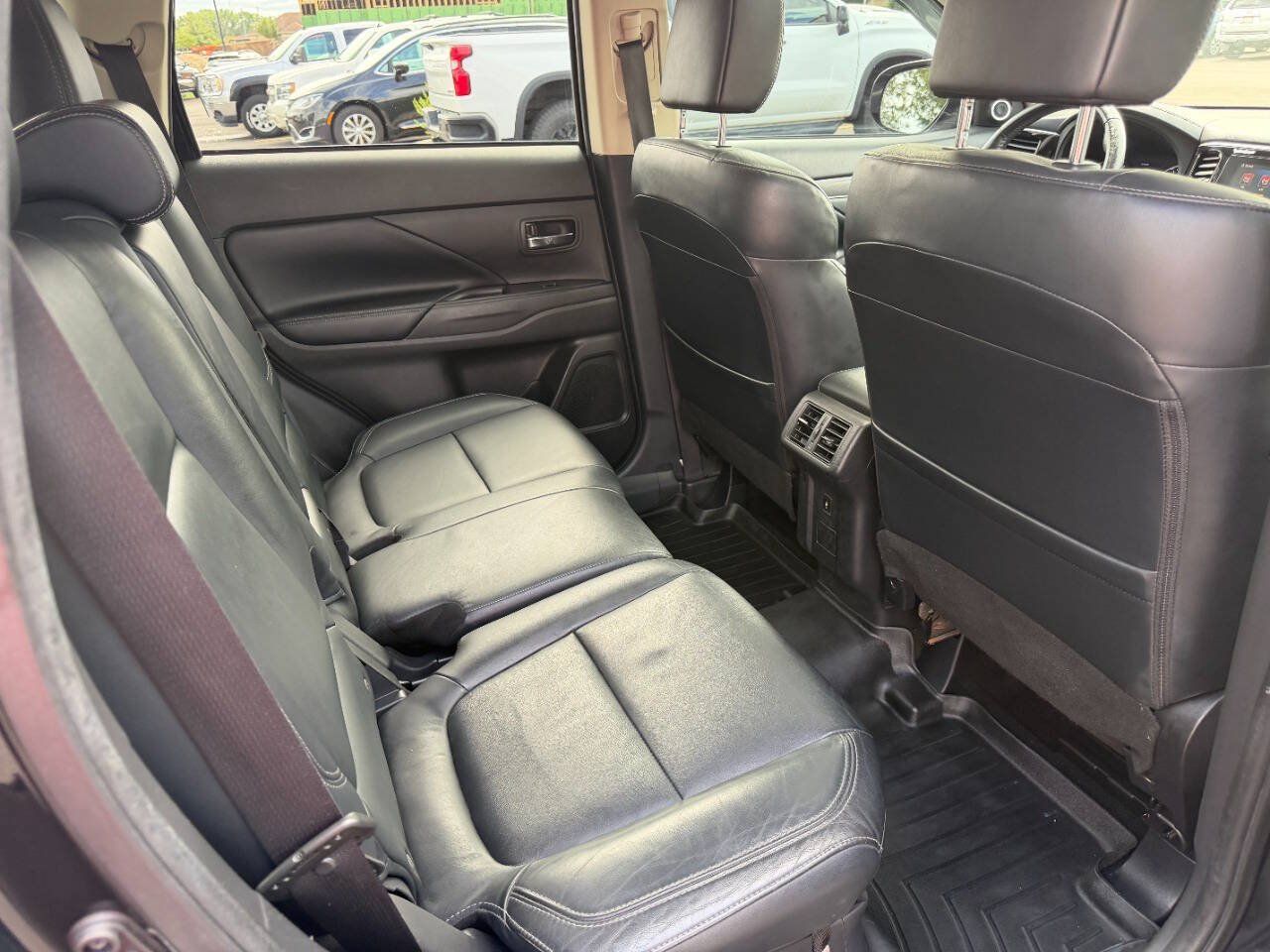 Used 2019 Mitsubishi Outlander GT AWD/4WD image 15