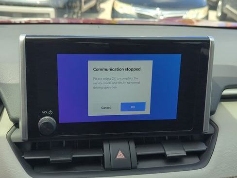 Certified 2024 Toyota RAV4 XLE w/ Convenience Package FWD image 21