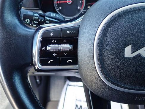Used 2022 Kia Sorento SX AWD/4WD image 16