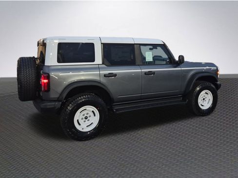 New 2025 Ford Bronco Heritage Edition image 4