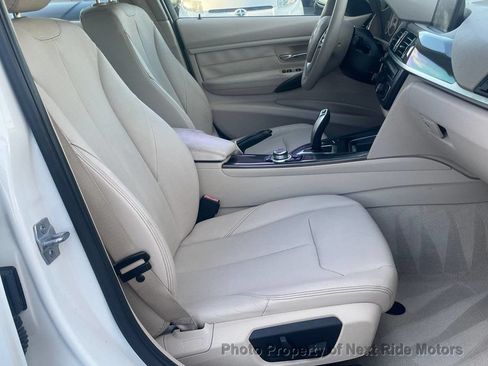 Used 2013 BMW 328i xDrive Sedan AWD/4WD image 8