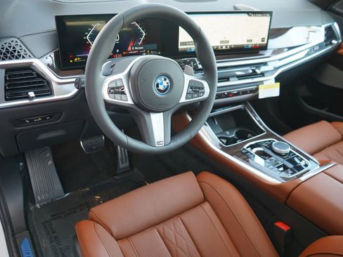 New 2026 BMW X5 xDrive50e w/ M Sport Package image 13