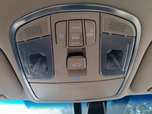 Used 2016 Hyundai Sonata Limited w/ Option Group 05 FWD image 15