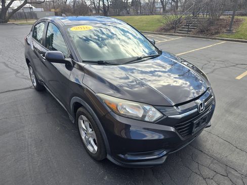 Used 2016 Honda HR-V LX image 4