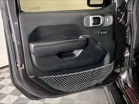 Used 2018 Jeep Wrangler Unlimited Rubicon AWD/4WD image 22