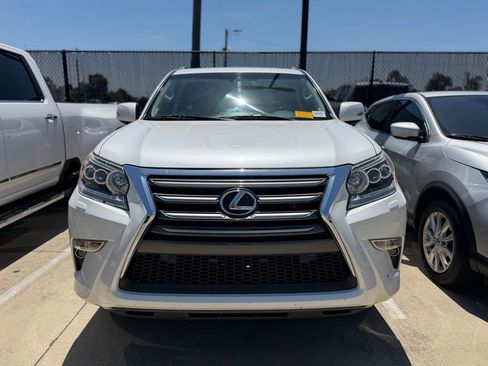 Used 2014 Lexus GX 460 w/ Premium Package AWD/4WD image 3