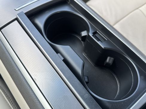 Used 2019 Lincoln MKZ Reserve FWD image 25