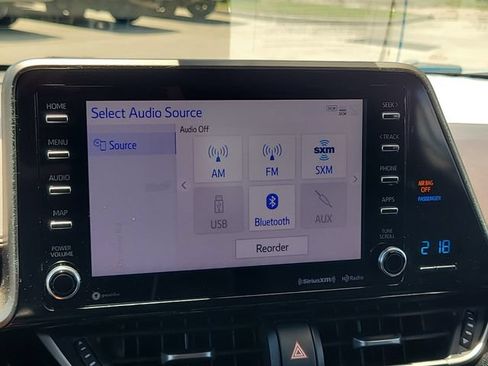 Used 2019 Toyota C-HR Limited FWD image 22