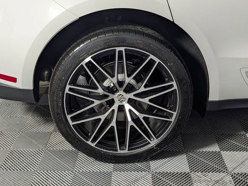 New 2026 Porsche Macan Turbo AWD/4WD image 13