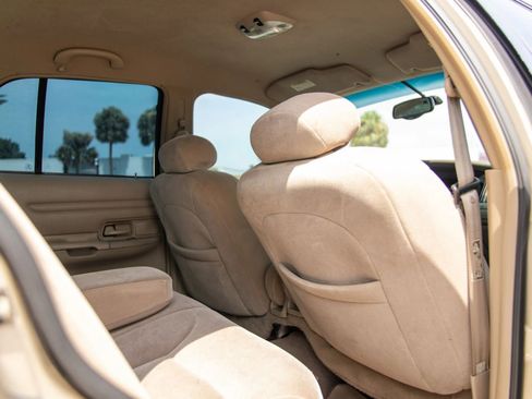Used 1999 Ford Crown Victoria LX RWD image 21