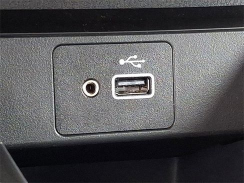 Used 2025 Nissan Kicks S image 24