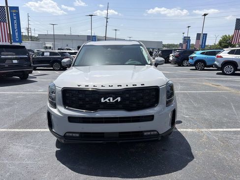 Used 2022 Kia Telluride SX w/ SX Prestige Package AWD/4WD image 8