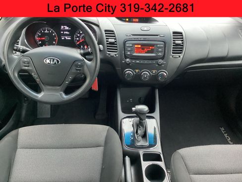 Used 2017 Kia Forte LX FWD image 17