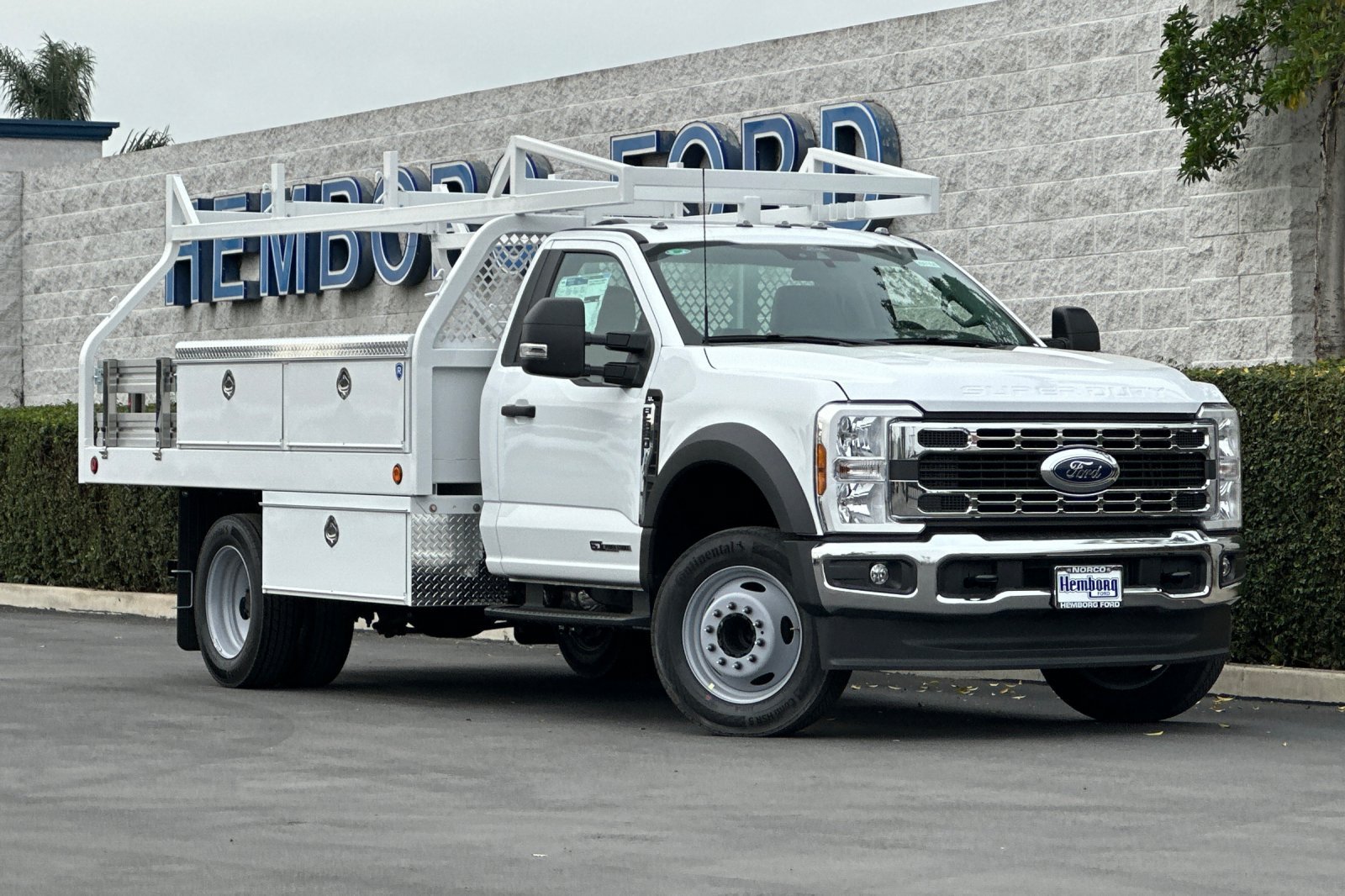 New 2026 Ford F550 2WD Regular Cab Super Duty image 2