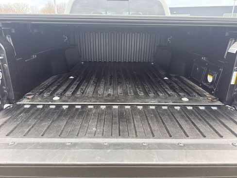 Used 2022 Toyota Tacoma TRD Off-Road w/ TRD Premium Off Road Package image 8