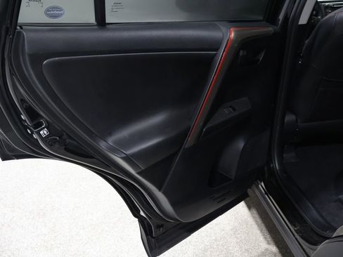 Used 2014 Toyota RAV4 LE image 19