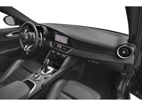 Used 2023 Alfa Romeo Giulia Sprint RWD image 17