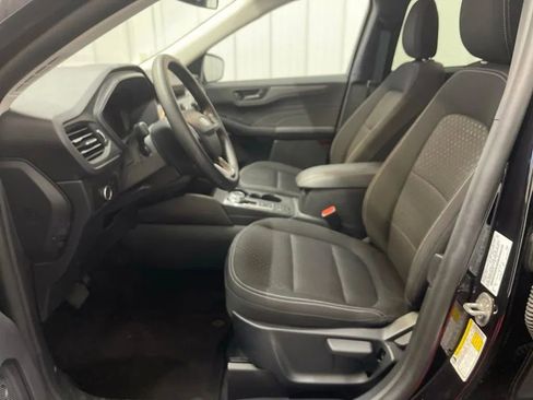 Used 2025 Ford Escape Active AWD/4WD image 11