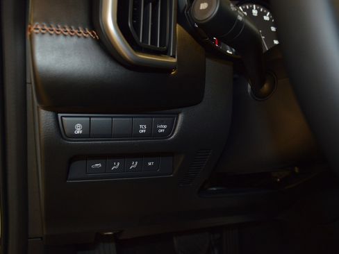 Used 2025 MAZDA CX-50 AWD 2.5 Turbo w/ Weather Package image 16