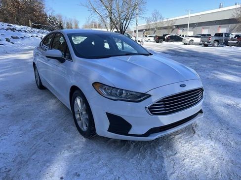 Used 2020 Ford Fusion SE image 7