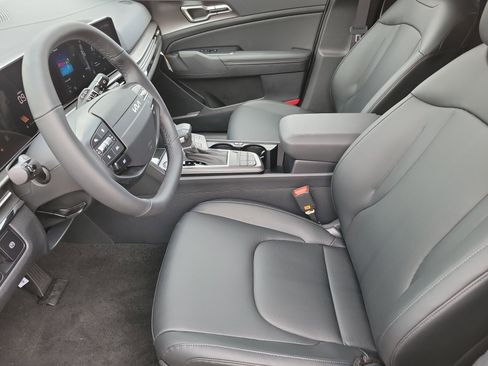New 2026 Kia Sportage EX image 3