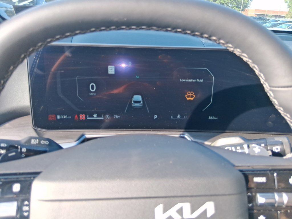 Certified 2026 Kia Sorento AWD image 9
