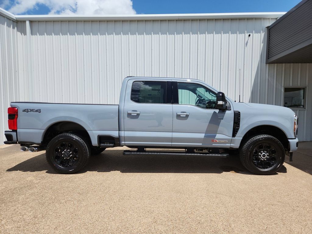 New 2026 Ford F250 Lariat w/ Black Appearance Package AWD/4WD image 23
