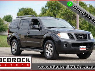 Used 2012 Nissan Pathfinder Silver image 1