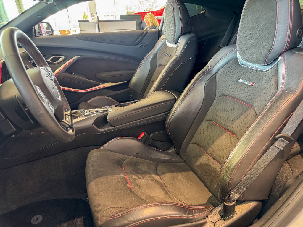 Used 2022 Chevrolet Camaro ZL1 RWD image 14