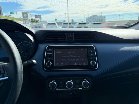 Used 2025 Nissan Versa SV image 20