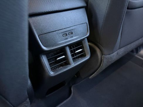 Used 2025 Chevrolet Equinox LT FWD image 23