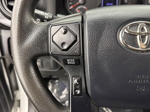 Used 2020 Toyota Tacoma SR image 16